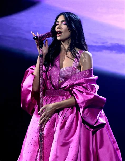 dua lipa pink outfit grammys